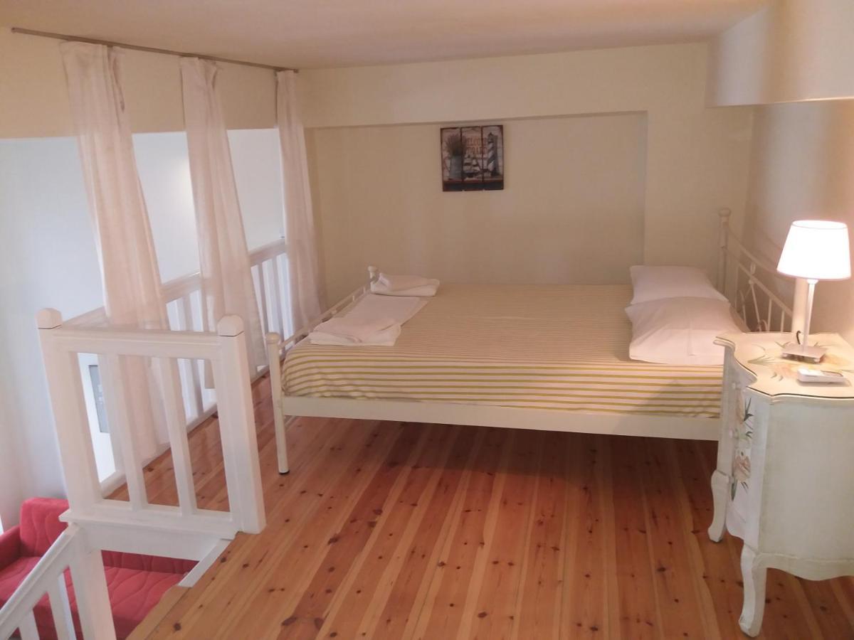 Roula'S Suites Ándros Exteriör bild