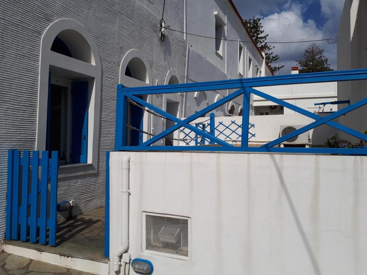 Roula'S Suites Ándros Exteriör bild